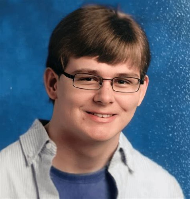 CallMeCarson- Bio, Age, Height, Net Worth, Girlfriend, Dating