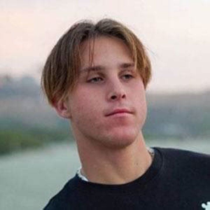 Calvin Goldby- Net Worth, Bio, Age, Girlfriend, Height, Career