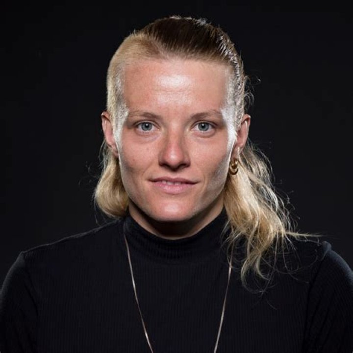 Candy Jacobs- Age, Net Worth, Boyfriend, Family & Biography