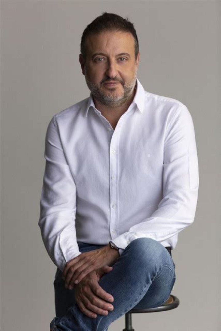 Carlos Mena- Wiki, Age, Height, Net Worth, Girlfriend, Ethnicity