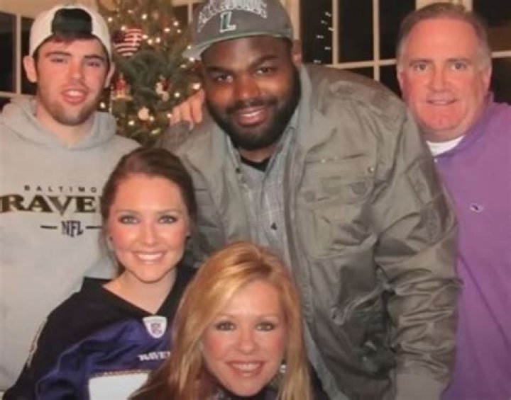 Carlos Oher- Wiki, Age, Ethnicity, Siblings, Height, Net Worth, Girlfriend