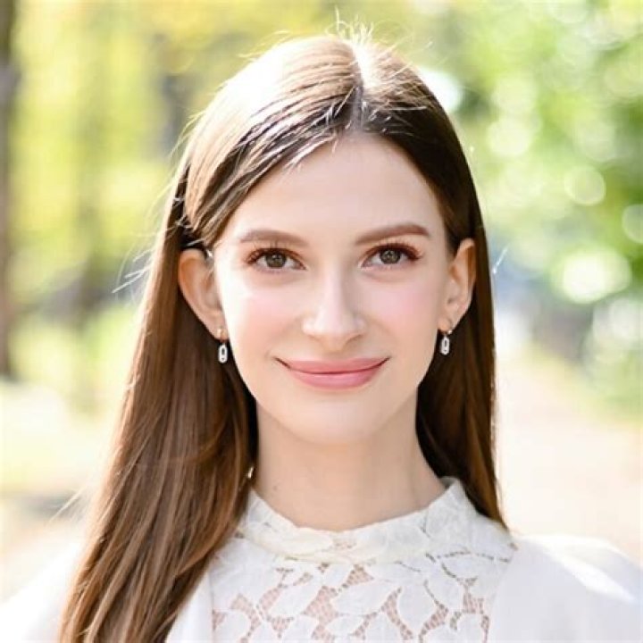 
Carolina Shiino Family: What’s Her Parents Ethnicity? Siblings And Wiki Explore	