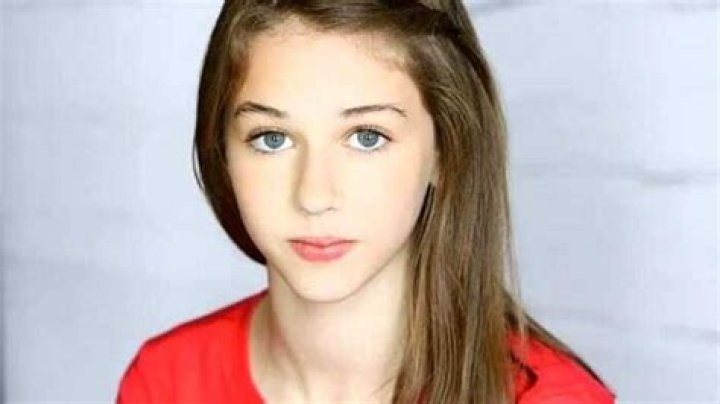 
Caroline Konstnar- Age, Girlfriend, Height, Net Worth, Nationality	