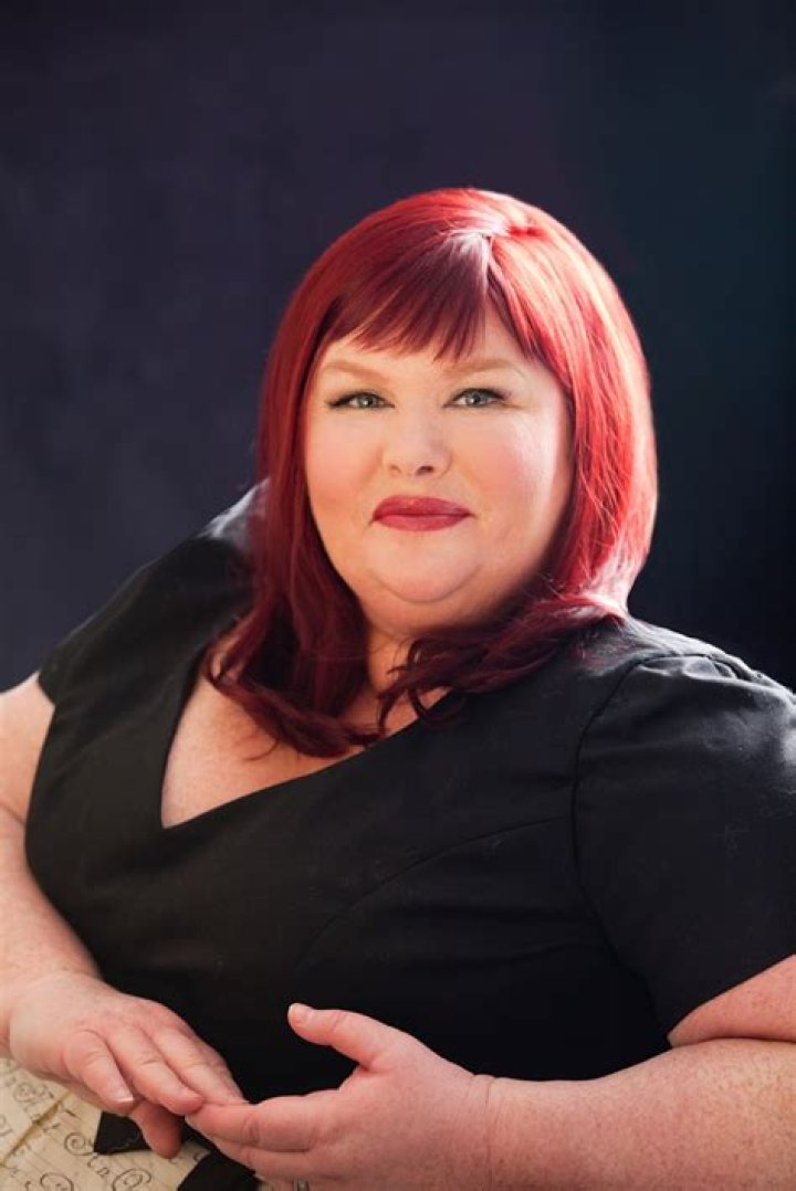 Cassandra Clare- Age, Bio, Wiki, Weight, Height, Net Worth, Career