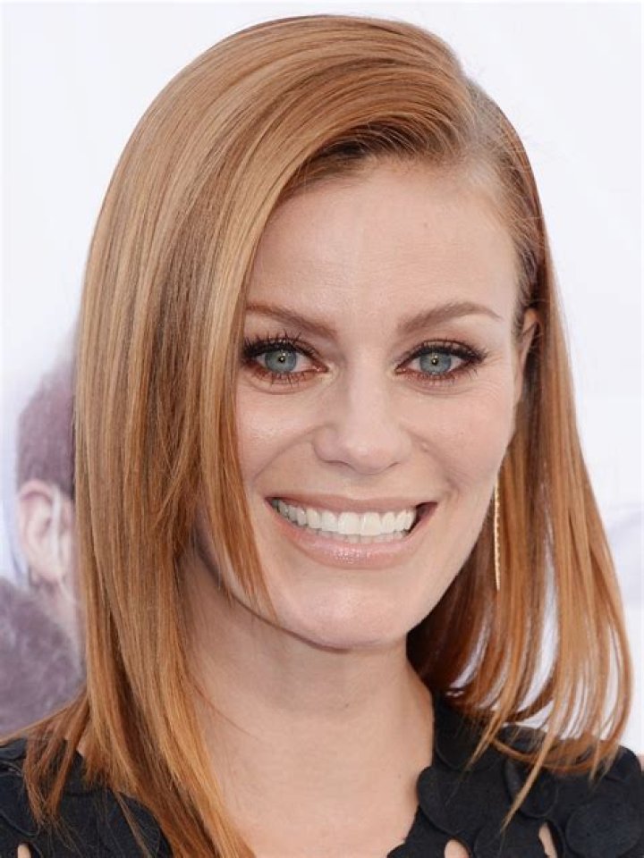 Who is Cassidy Freeman? Wiki, Age, Height, Net Worth, Husband, Marriage