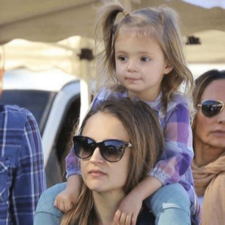 Charlotte Easton Gillies: Her Brother & Her Reaction on their Parent’s Divorce