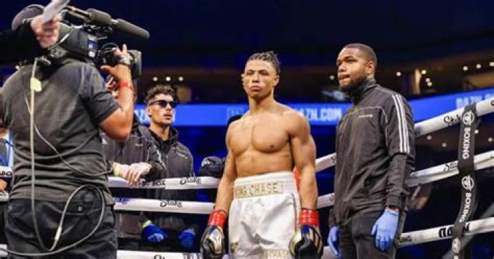 Chase DeMoor- Net Worth, Bio, Age, Girlfriend, Ethnicity, Height, Career