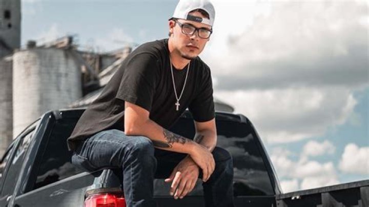 Chase Matthew- Biography, Age, Height, Net Worth, Girlfriend, Dating