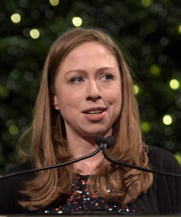 Who Is Chelsea Clinton? Wiki, Age, Height, Net Worth, Husband, Marriage (Biographygist)