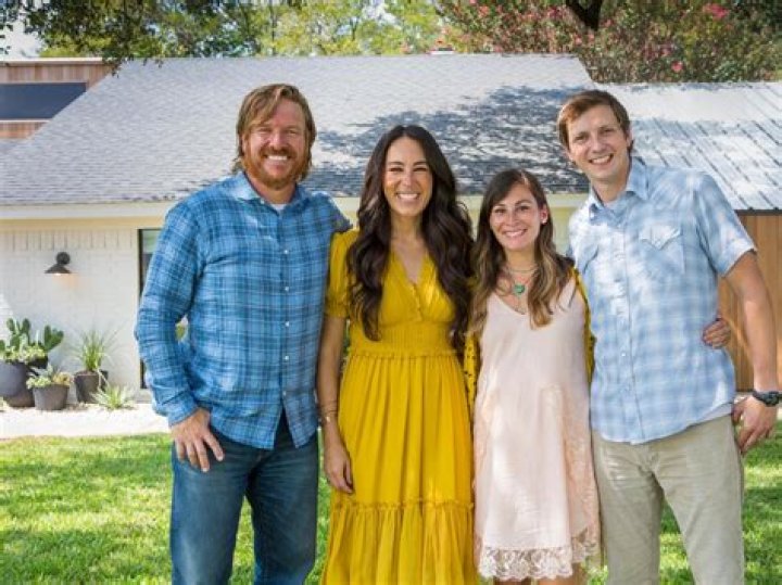Chip Gaines- Net Worth, Bio, Age, Nationality, Wife, Height, Instagram, Career & Facts