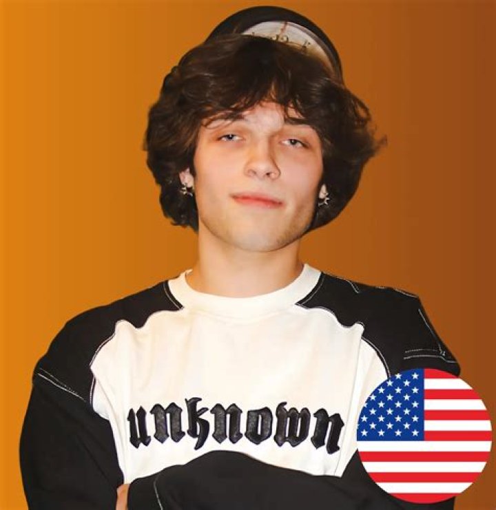 Christopher Sturniolo- Wiki, Bio, Age, Height, Net Worth, Girlfriend