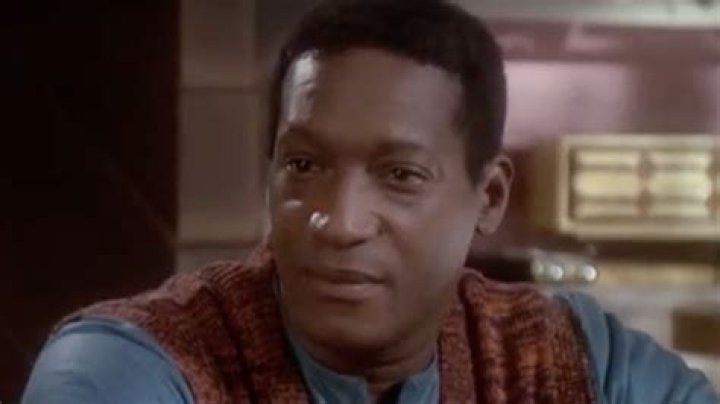 Cirroc Lofton- Wiki, Age, Height, Net Worth, Wife, Ethnicity