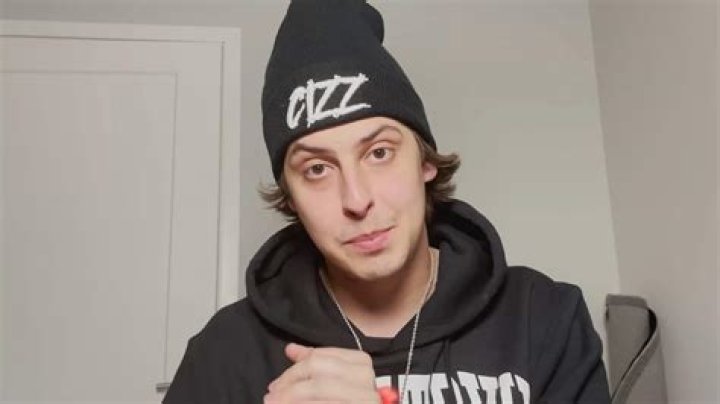 Cizzorz- Wiki, Biography, Age, Height, Net Worth, Girlfriend
