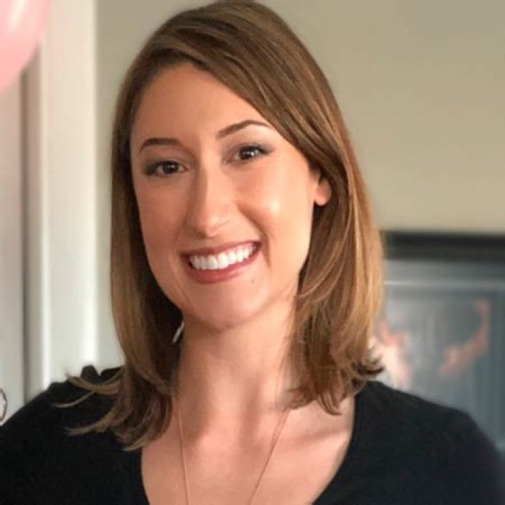 Claire Wire- Bio, Age, Height, Net Worth, Husband, Marriage