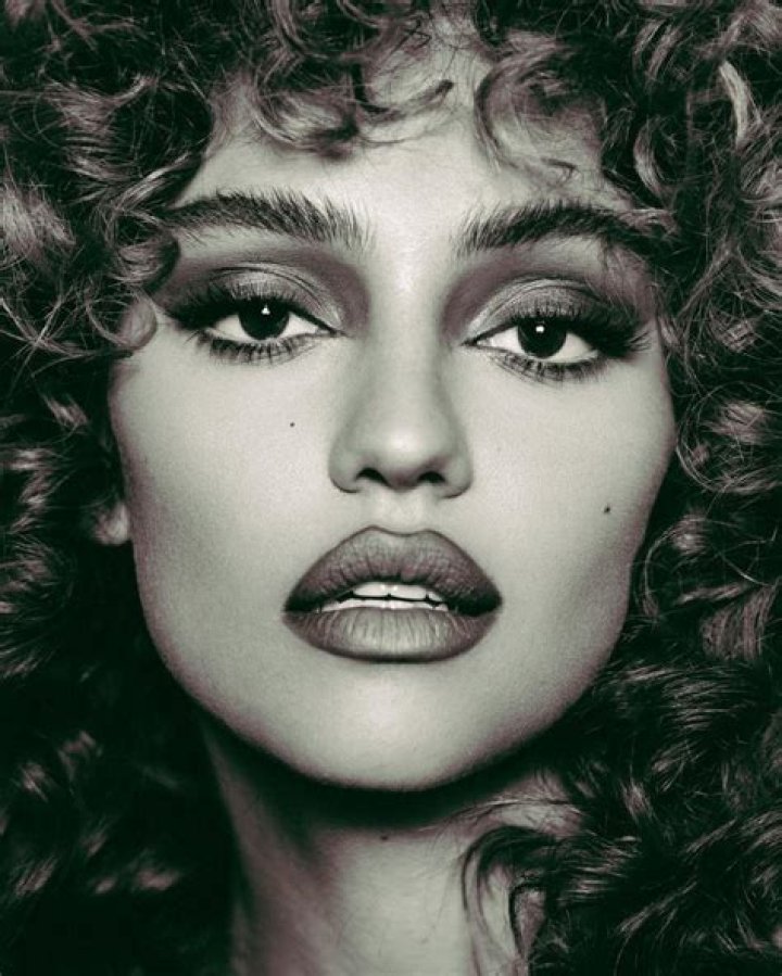 Clara Wilsey- Wiki, Age, Height, Net Worth, Boyfriend, Dating