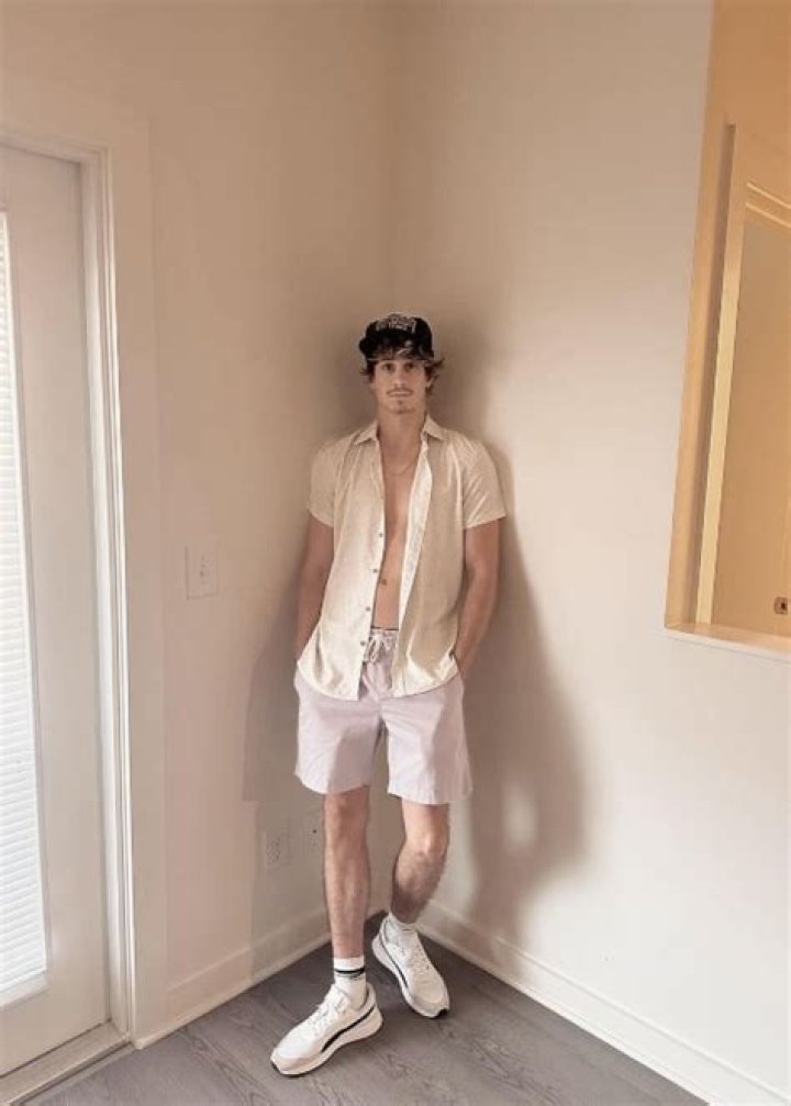 Clay LaBrant- Wiki, Age, Height, Net Worth, Girlfriend, Ethnicity