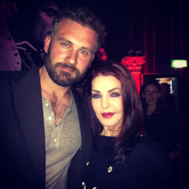 Clive Standen’s Relationship With His Wife Francesca