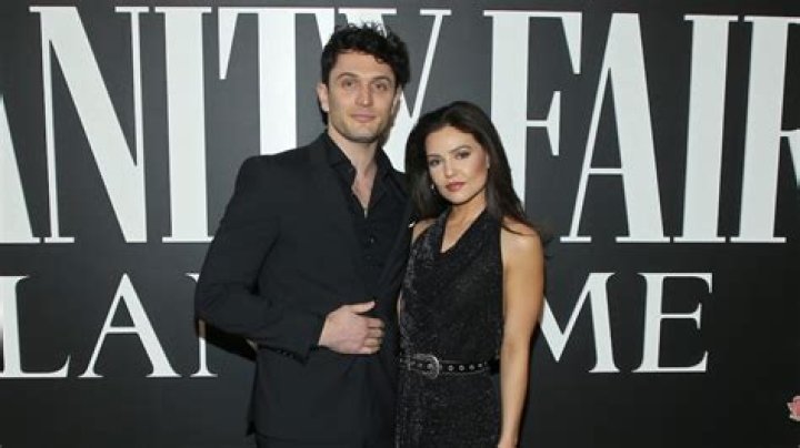 Colin Woodell- Wiki, Age, Wife, Ethnicity, Net Worth, Height, Career