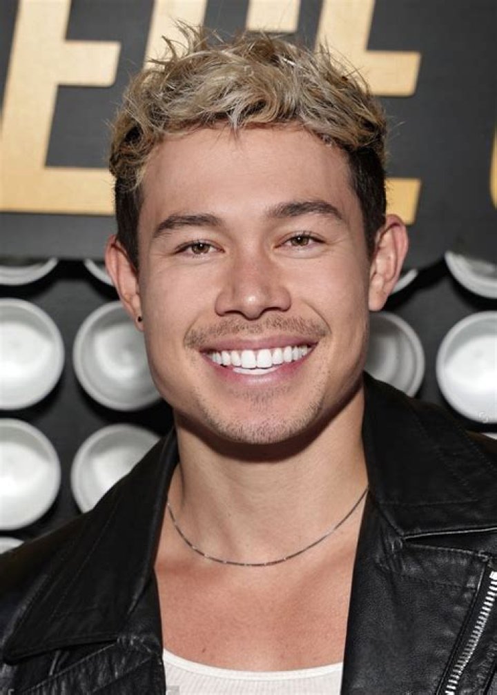 Colton Tran- Wiki, Age, Height, Net Worth, Girlfriend, Ethnicity