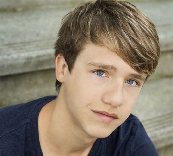 Connor Fielding- Age, Girlfriend, Height, Net Worth, Nationality