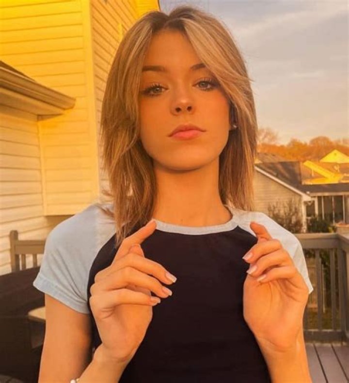 Cora Tilley- Wiki, Age, Height, Net Worth, Boyfriend, Ethnicity