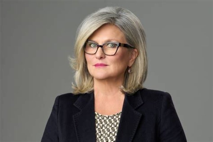 Cynthia McFadden- Bio, Age, Height, Net Worth, Husband, Marriage