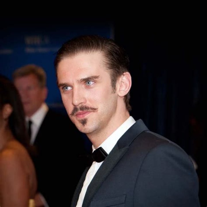 Dan Stevens- Wiki, Age, Wife, Height, Net Worth, Career