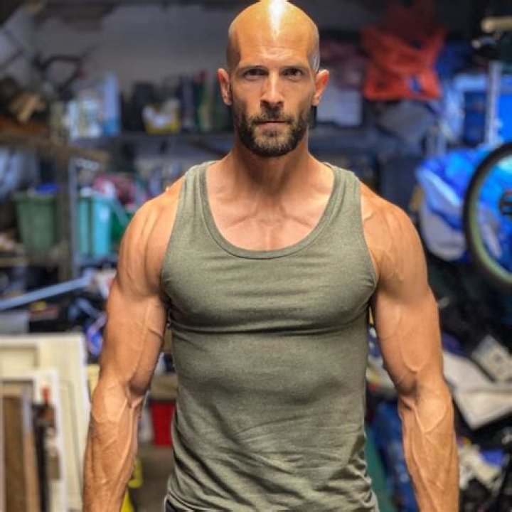 Daniel Cutting- Age, Net Worth, Height, Wife, Career