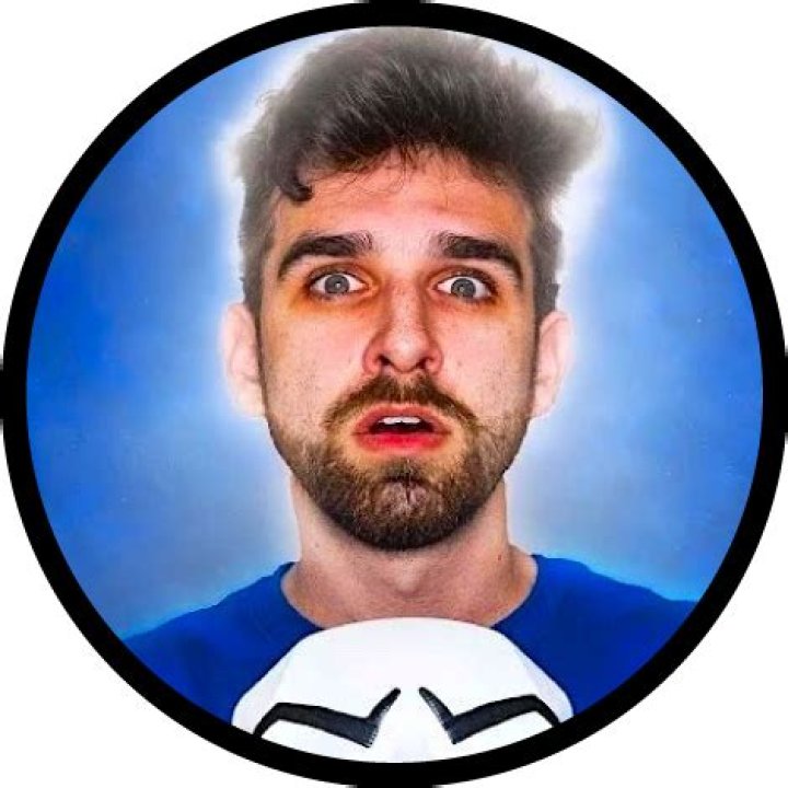 Daniel Gizmo- Wiki, Biography, Age, Height, Net Worth, Girlfriend