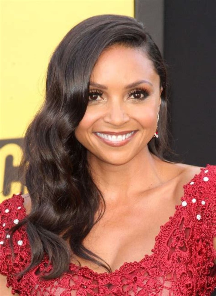 Danielle Nicolet- Age, Husband, Net Worth, Height, Ethnicity