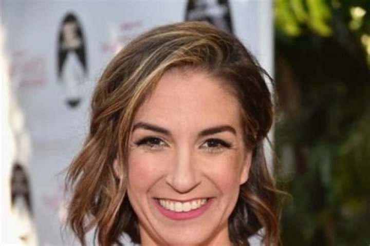 
Danielle Schneider- Wiki, Age, Height, Net Worth, Husband, Ethnicity	