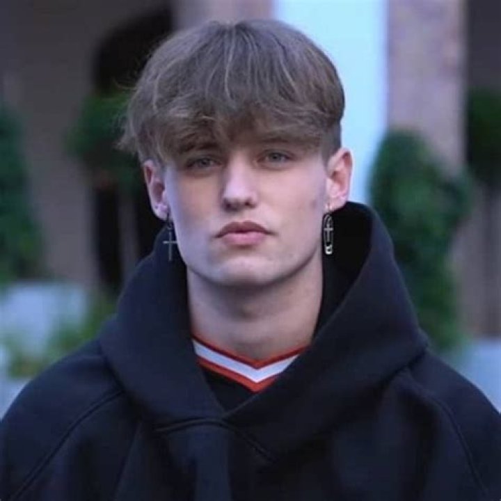 Who is Danilis Boom? Wiki, Age, Height, Net Worth, Girlfriend, Ethnicity, Career