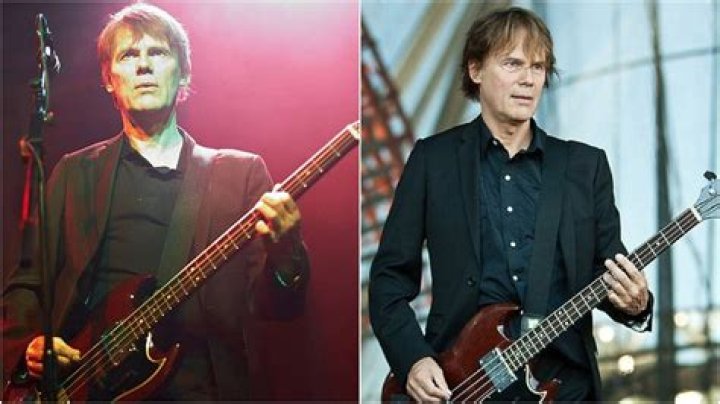 Darryl Hunt A Bassist Of The Pogues Band Passed Away At The Age Of 72