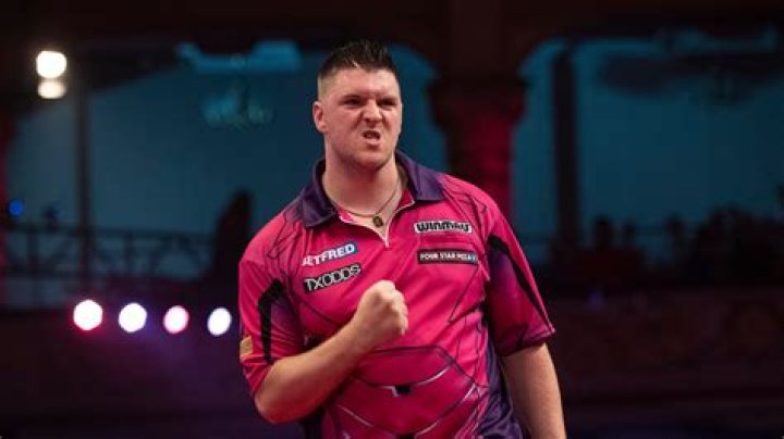 Daryl Gurney- Net Worth, Age, Height, Girlfriend, Ethnicity, Career