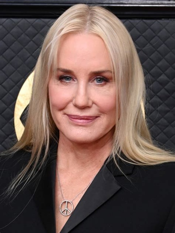 Daryl Hannah- Wiki, Age, Ethnicity, Husband, Height, Net Worth, Career