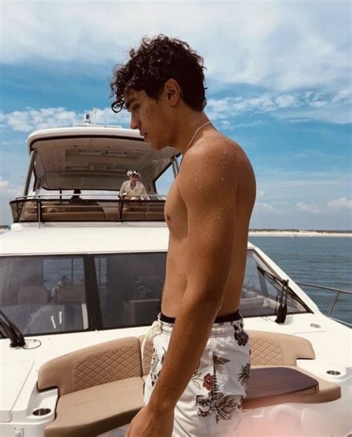 David Lacono- Wiki, Bio, Age, Height, Net Worth, Girlfriend, Ethnicity