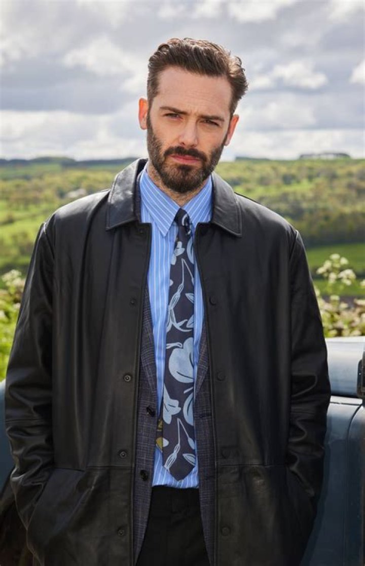 David Leon- Wiki, Age, Height, Net Worth, Girlfriend, Ethnicity, Career
