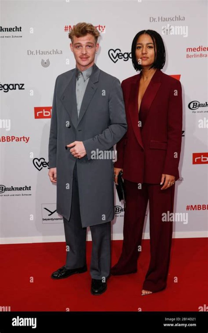 David Schutter- Biography, Age, Height, Net Worth, Girlfriend, Dating