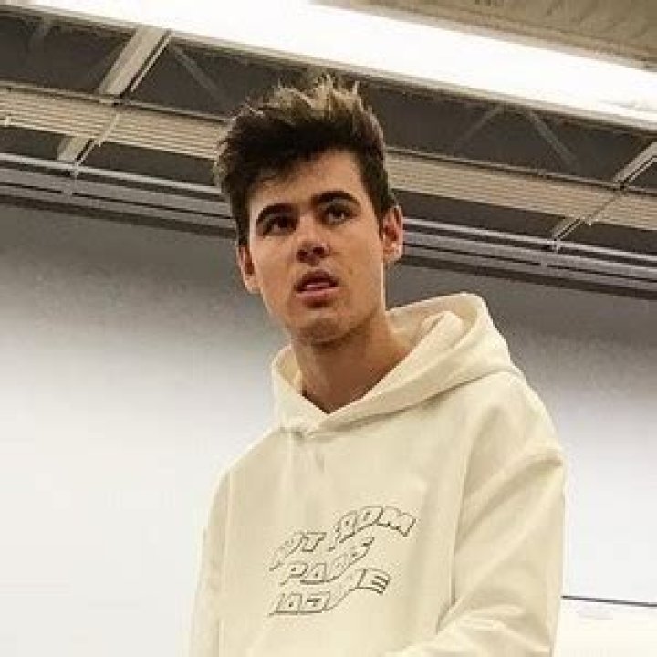 David Vlas- Biography, Age, Height, Net Worth, Girlfriend, Dating