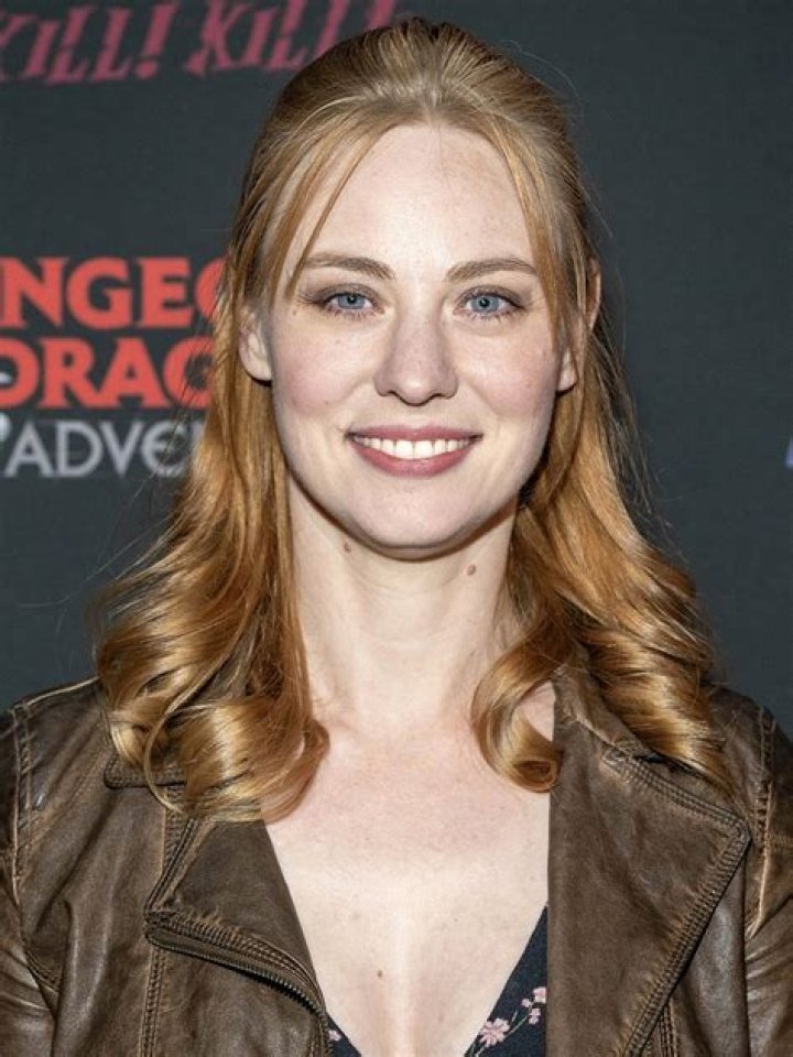Deborah Ann Woll- Bio Wiki, Age, Height, Net Worth, Husband, Career