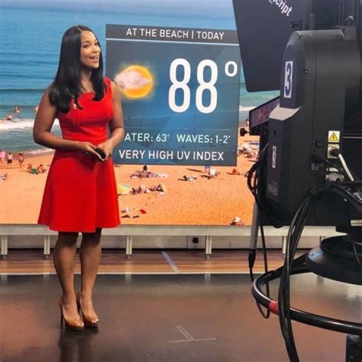 Denise Isaac- Net Worth, Age, Ethnicity, Husband, Height, Career