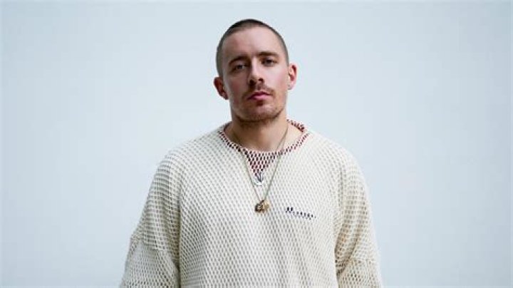 Dermot Kennedy- Age, Height, Girlfriend, Net Worth, Ethnicity