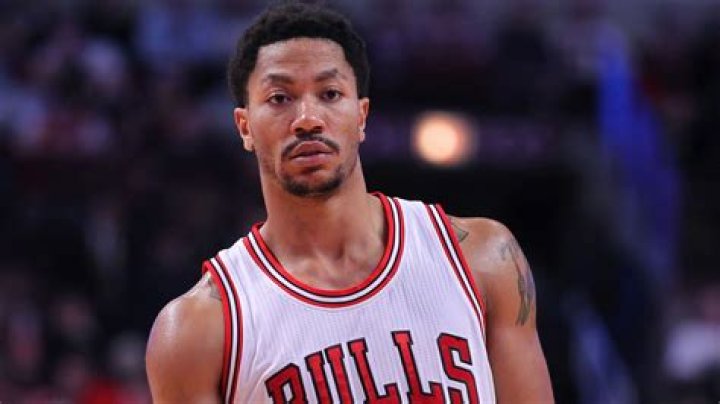 Derrick Rose- Wiki, Age, Ethnicity, Girlfriend, Net Worth, Career, Height