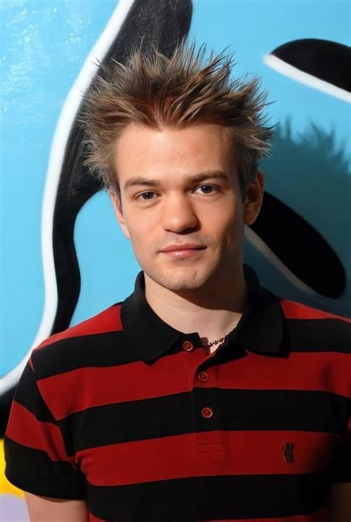 Deryck Whibley- Wiki, Age, Height, Wife, Net Worth, Ethnicity