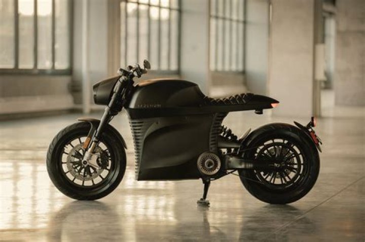 Devon Lee Carlson’s TikTok Bio Fueled The Break Up Rumors