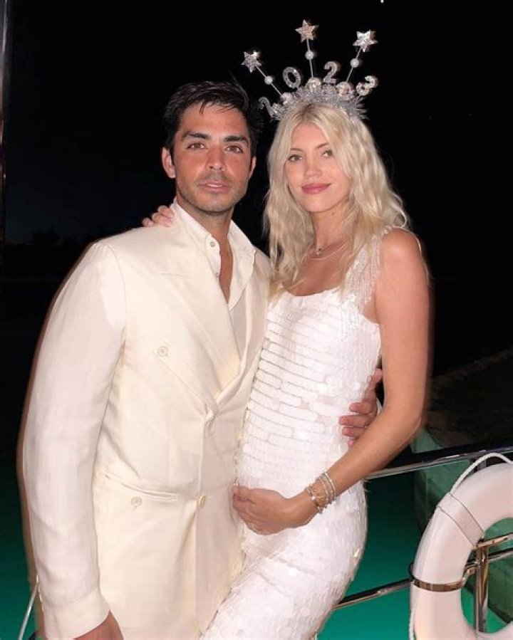 Devon Windsor- Age, Husband, Height, Net Worth, Career, Nationality