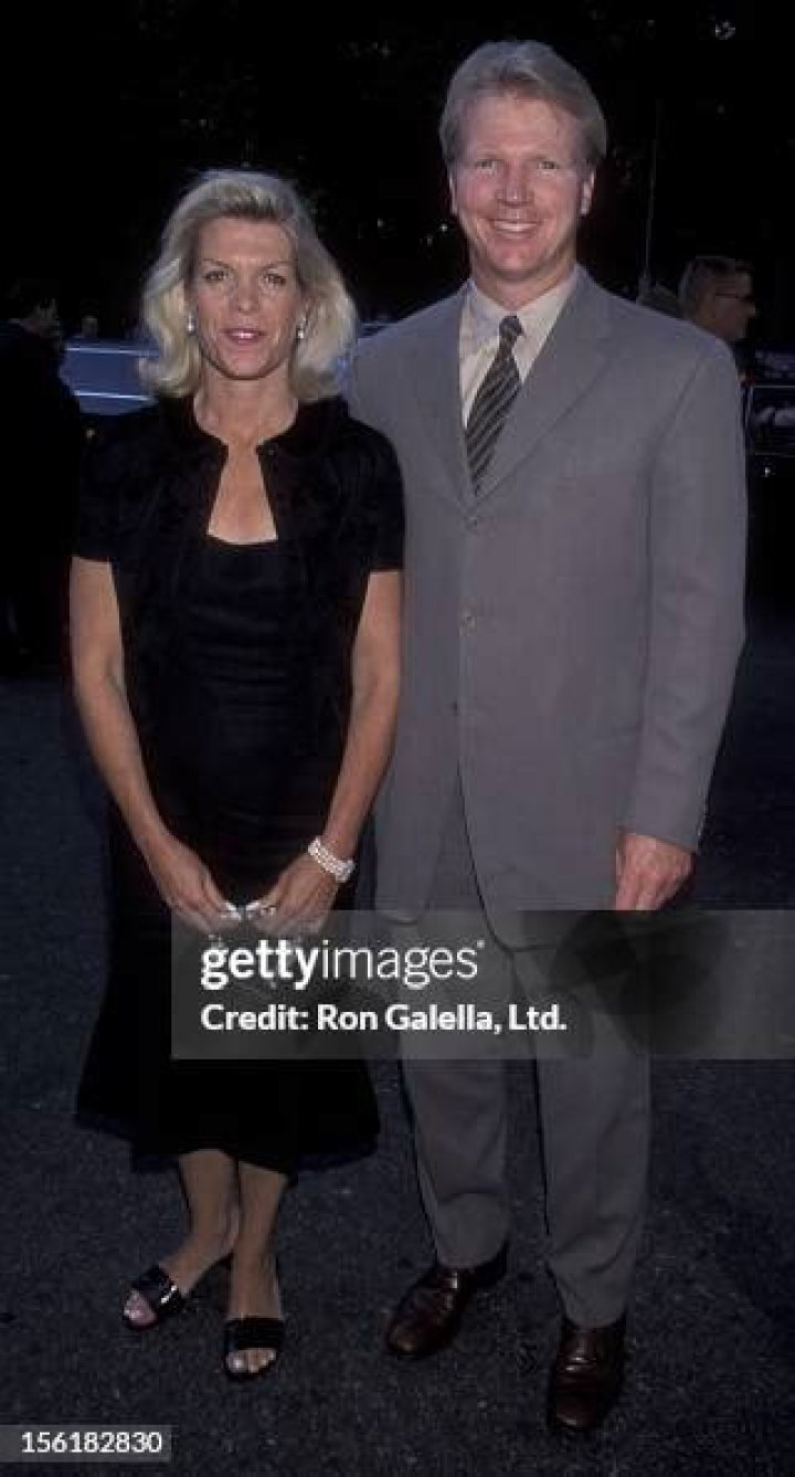 
Phil Simms Wife Diana Simms Is A Mother Of Three	