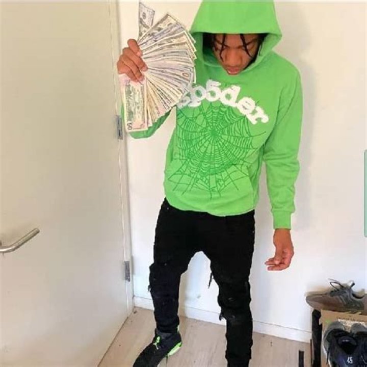 
Dougie B- Real Name, Age, Height, Wiki, Net Worth, Girlfriend	