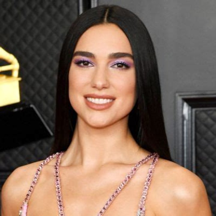 Dua Lipa Fans Compared Her To Cher On Twitter Sparking A Debate