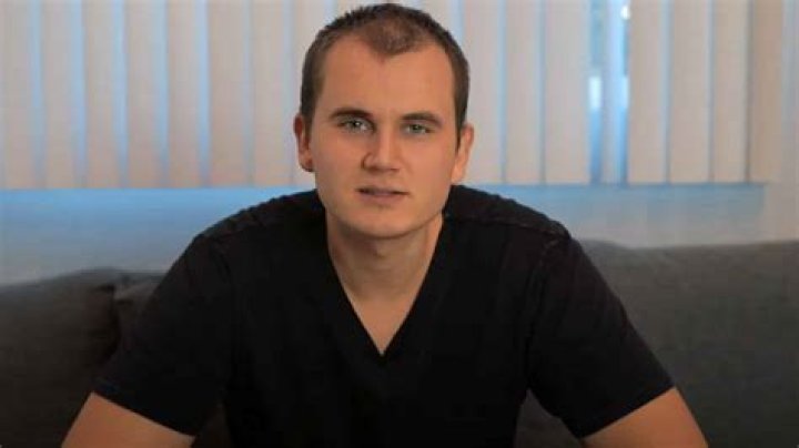 Durte Dom- Wiki, Age, Ethnicity, Girlfriend, Height, Net Worth, Career